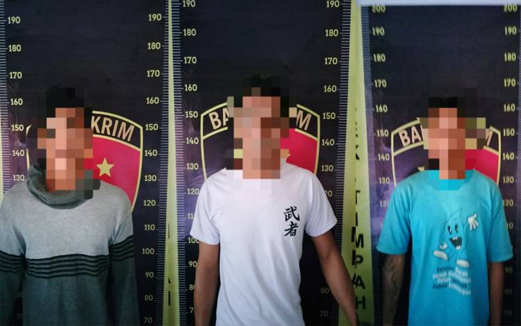 Gasak Sepeda Motor dan Handphone saat Korban Lengah, 3 Pencuri Ini Ditangkap Polisi