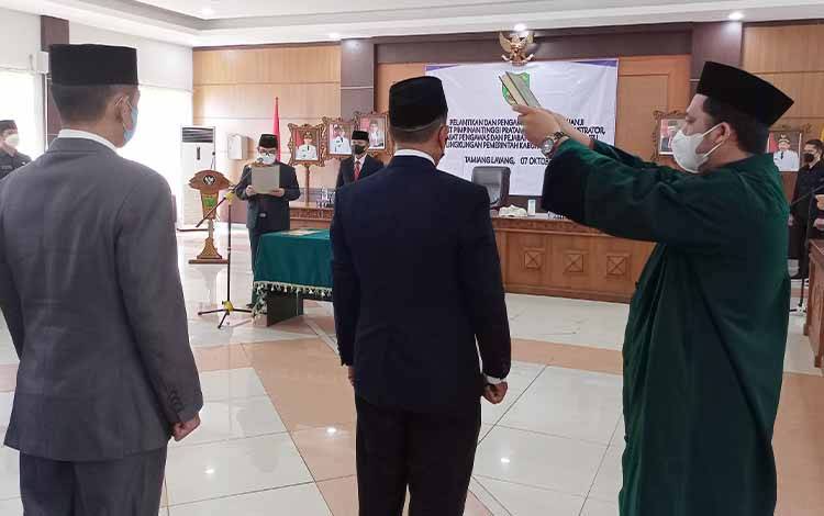 Ini 4 Pejabat Pimpinan Tinggi Pratama yang Dilantik Bupati Barito Timur