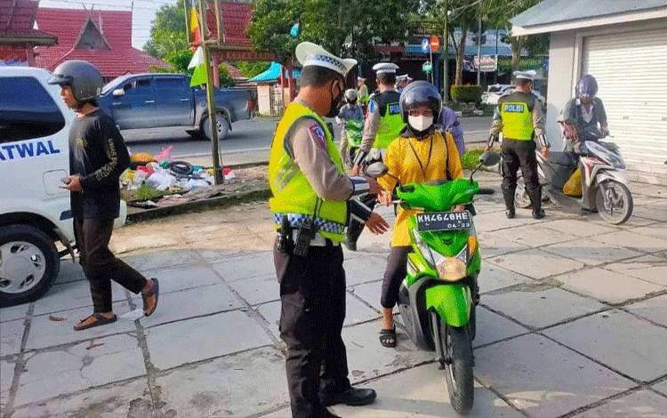 Puluhan Pengendara di Kobar Terjaring Razia Operasi Zebra