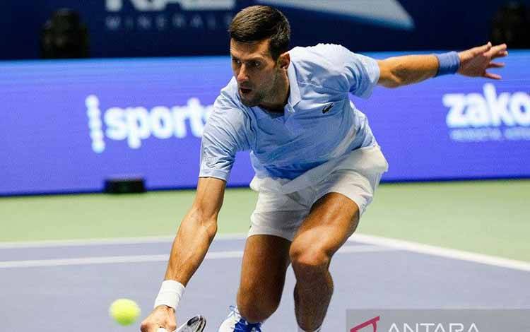 Djokovic Melaju ke Final Astana Open Setelah Medvedev Mundur