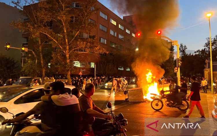 Kedubes: Kerusuhan Terbaru di Iran Dirancang Barat dan Rezim Zionis