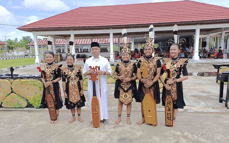 Raih Prestasi di FLS2N Tingkat Nasional, Bupati Seruyan Bilang Ini