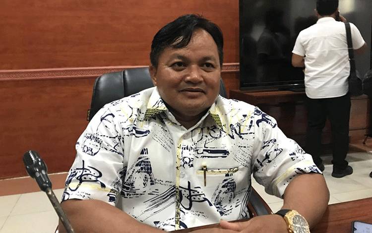 Ketua DPRD Kapuas Harapkan Kondisi Perumda Air Minum Tirta Pambelum Membaik