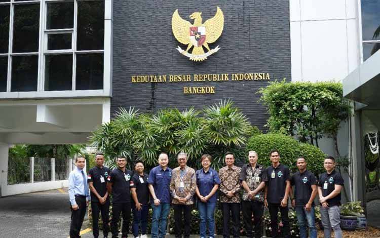 Dua Petinju Indonesia Datangi KBRI Bangkok sebelum Laga di Thailand