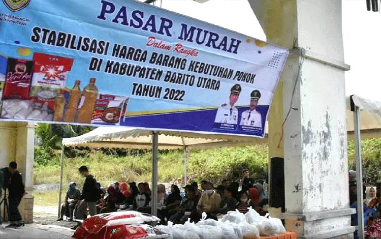 Tekan Inflasi Dampak BBM, Disperindag Barito Utara Terus Gelar Pasar Murah