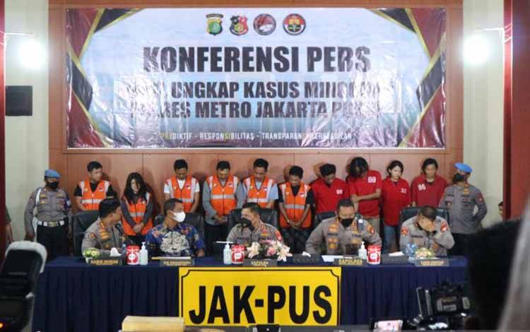 Polda Metro Tetapkan 11 Tersangka Terkait Kasus Irjen Teddy Minahasa