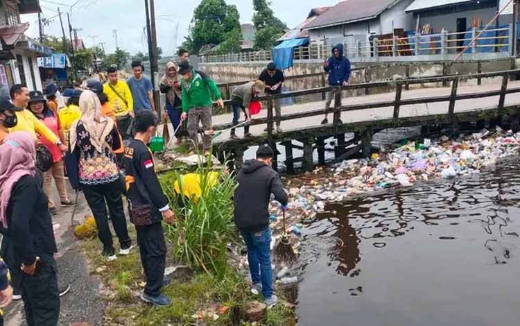 Pengelolaan dan Pemanfaatan Alam Perlu Kolaborasi Semua Pihak