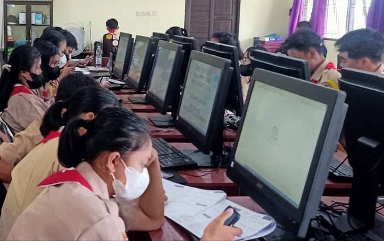 SMAN 10 Palangka Raya Selenggarakan JOTA dan JOTI 2022