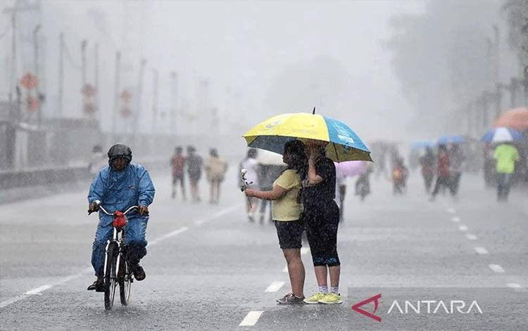 Hujan Diprakirakan Mengguyur Sejumlah Kota di Indonesia Siang hingga Malam ini
