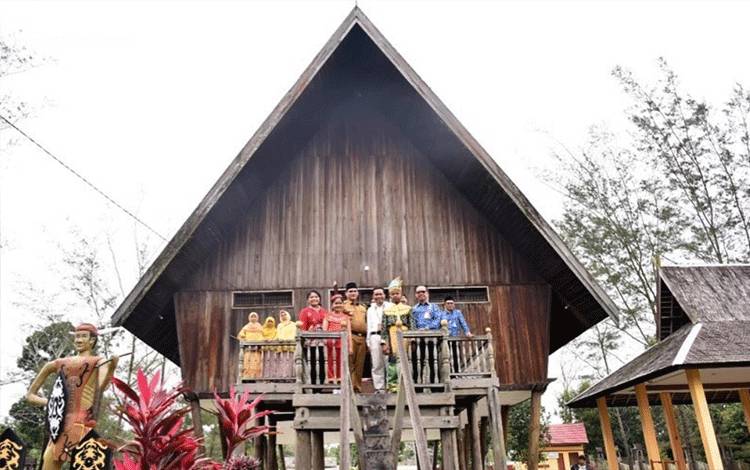 Pemkab Kobar Gelar Festival Bahasa dan Budaya Daerah
