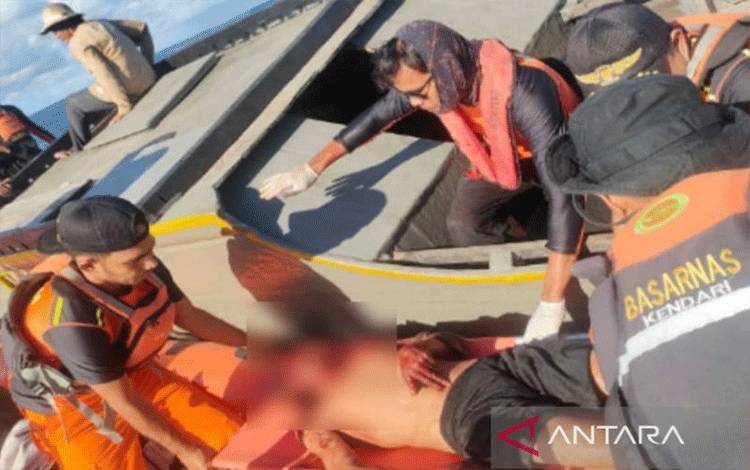 ABK Paruh Baya Terkena Roda Gila Mesin Kapal Saat di Laut