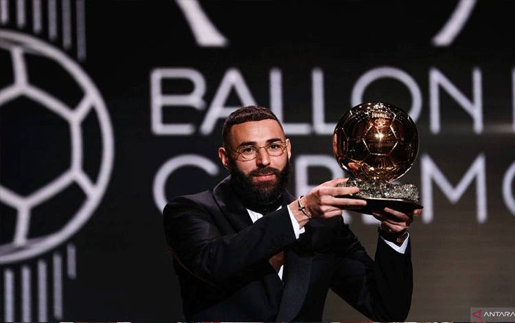 Karim Benzema Resmi Raih Ballon d'Or 2022