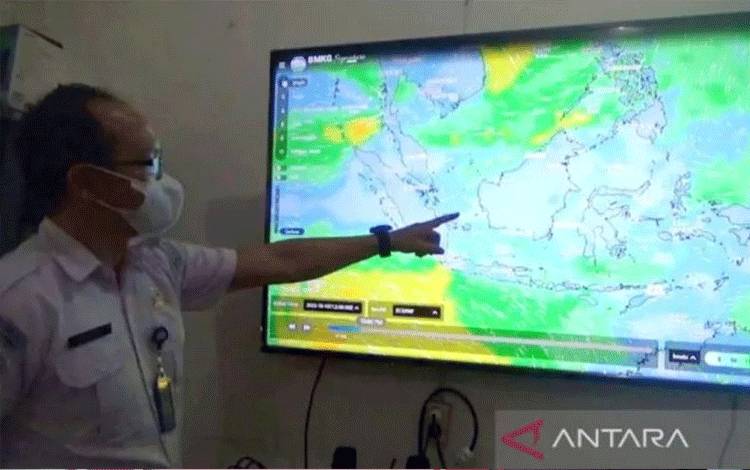 BMKG Ingatkan Waspada Potensi Banjir di 2 Puncak Musim Hujan