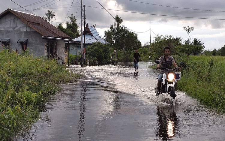 Pemkab Sukamara Beri?Perlindungan Warga Terdampak Banjir