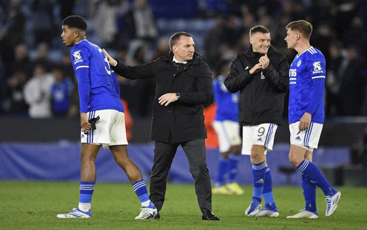 Villa Ambruk di Tangan Fulham, Leicester Tinggalkan Dasar Klasemen