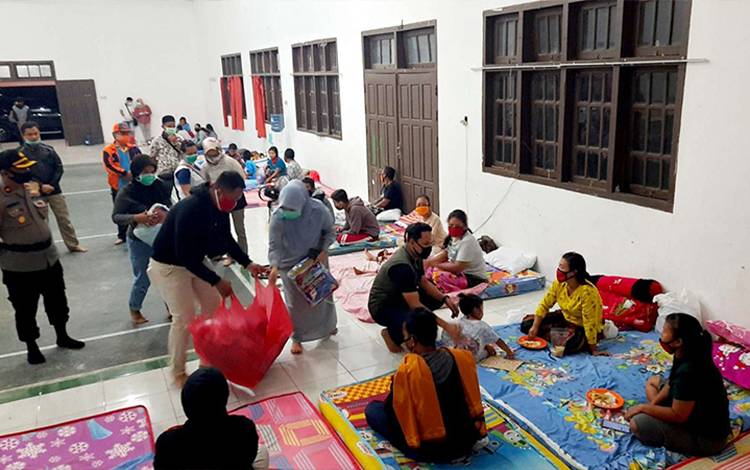 296 Jiwa Mengungsi Akibat Banjir di Lamandau  ?