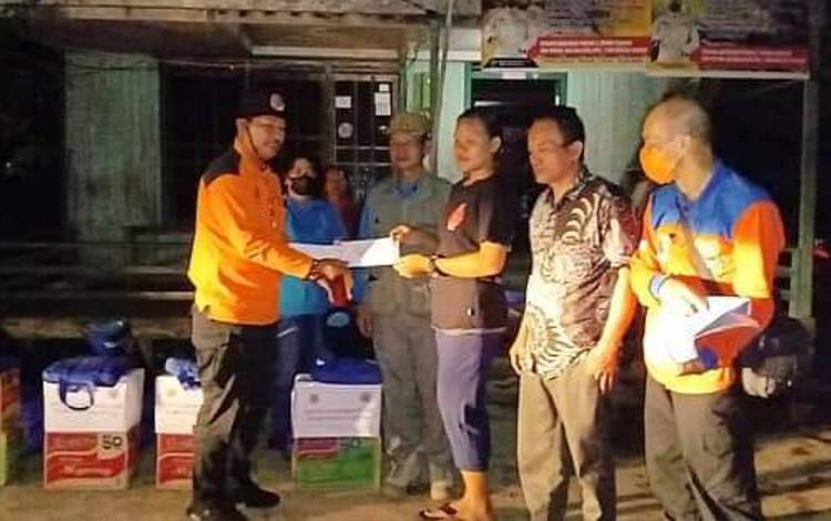 Warga Terdampak Kebakaran Rumah di Desa Jakatan Pari Dapat Bantuan
