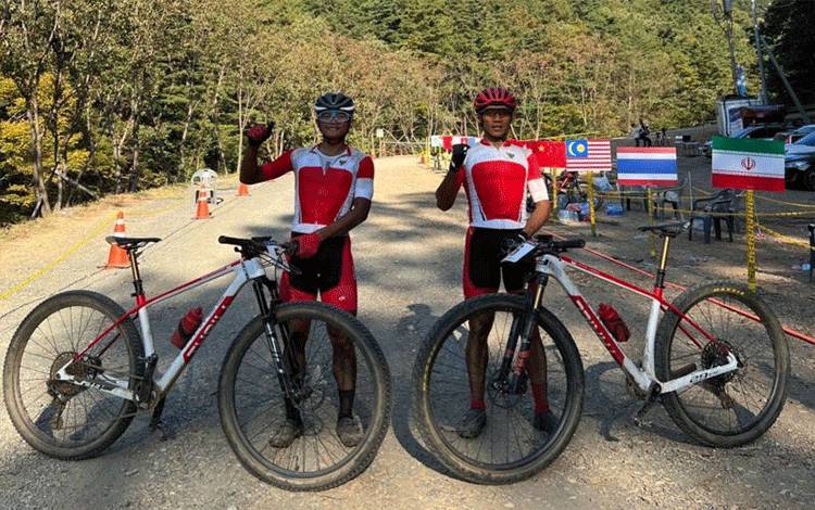 Fanani dan Ihza Tambah Pundi Medali Tim MTB Indonesia di ACC 2022