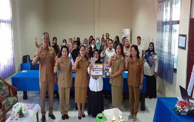Disarpustaka Kapuas Beri Pelatihan Tenaga Perpustakaan Desa dan Sekolah