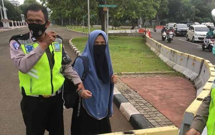 Polisi Selidiki Motif Perempuan Todongkan Pistol ke Paspampres