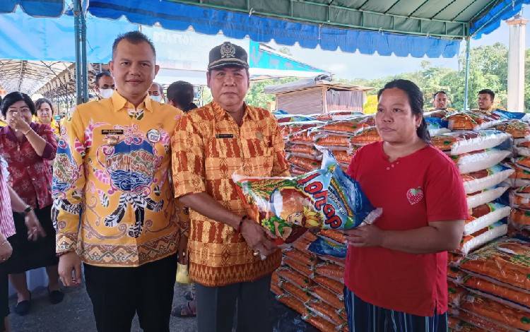 DPRD Gunung Mas Sambut Baik Kegiatan Pasar Murah