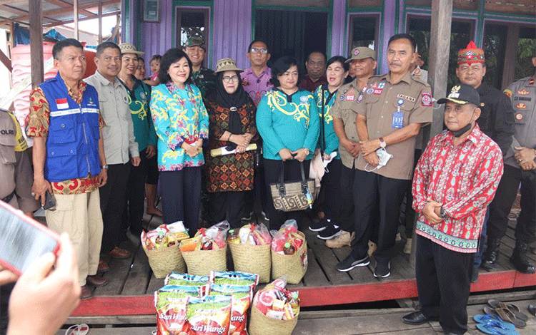 Pemkab Pulang Pisau Salurkan BLT BBM di Kecamatan Kahayan Tengah
