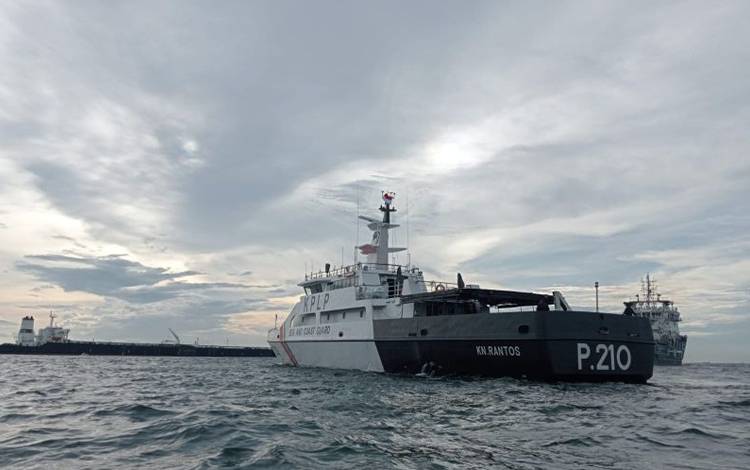 KPLP Kerahkan Dua Kapal Patroli Evakuasi Tanker Djibouti yang Kandas