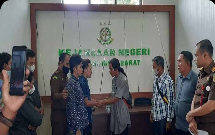 3 Penuntutan Tersangka Penadahan Barang Curian Dihentikan Berdasarkan Keadilan Restoratif?