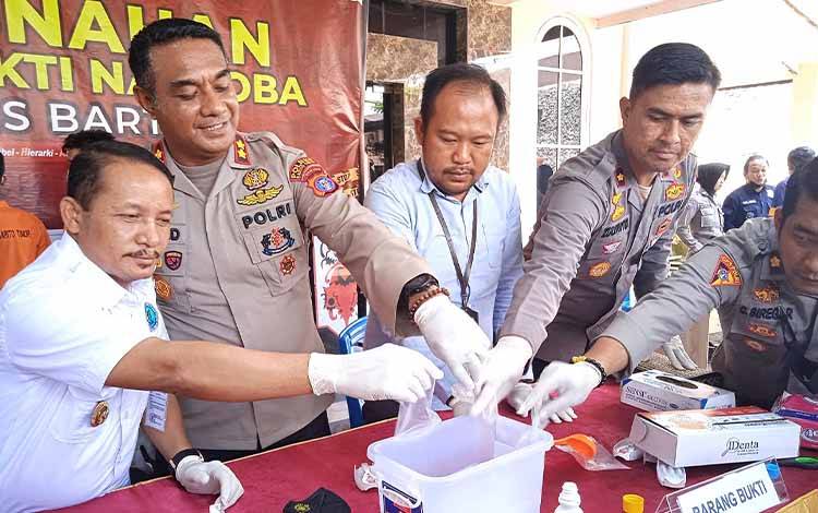 Polres Barito Timur Musnahkan 45,45 Gram Sabu