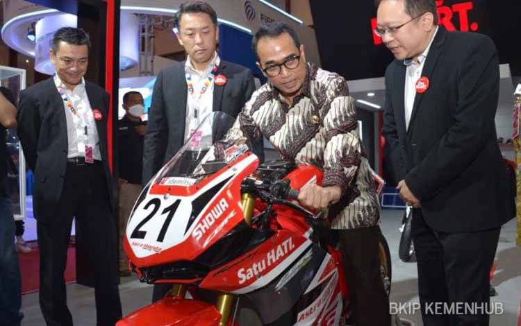 Menhub Apresiasi Produsen Besar yang Memproduksi Kendaraan Listrik