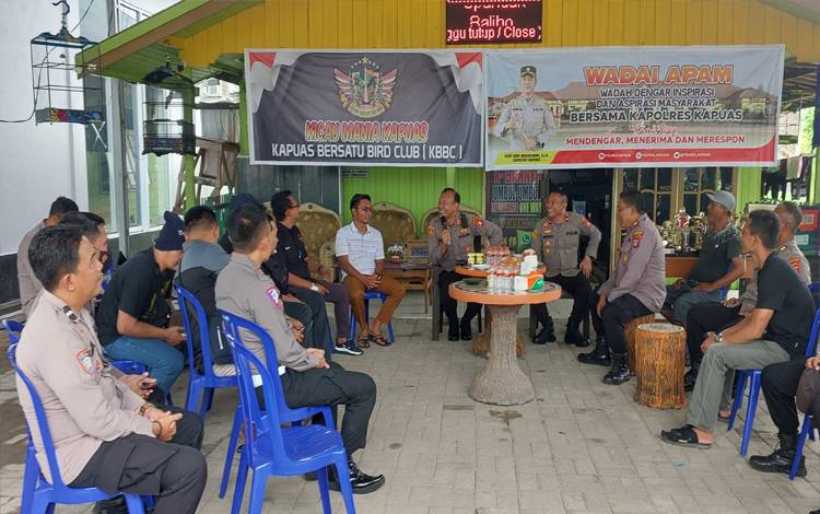 Laksanakan Program Wadai Apam, Kapolres Kapuas Sambangi Komunitas Kicau Mania?