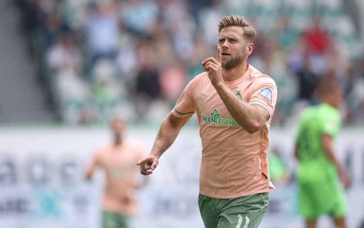 Bremen Benamkan Schalke ke Dasar Klasemen Usai Menang 2-1