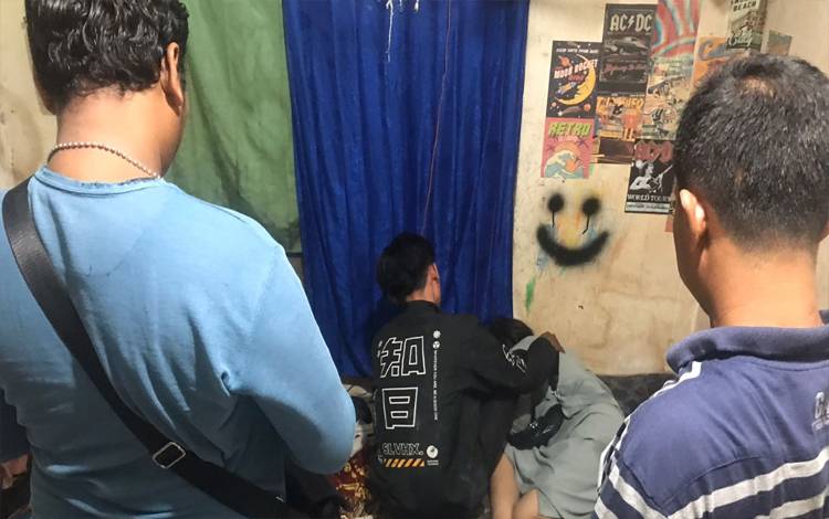 Pria 19 Tahun Ajak Siswi SMA Pesta Miras dan Bersetubuh di Sampit
