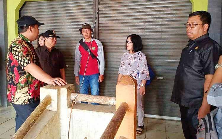 Komisi II DPRD Barito Timur Minta Pemerintah Tata Ulang Pasar Ampah
