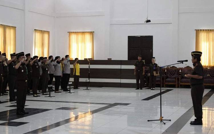 Kajati Kalteng Ingatkan Profesionalisme Dalam Penanganan Perkara