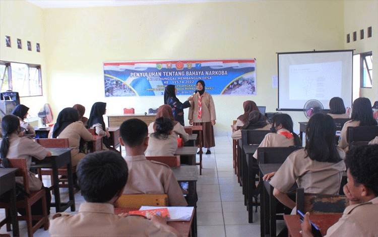 Satgas TMMD-Kesbangpol Tingkatkan Wawasan Kebangsaan Pelajar SMA