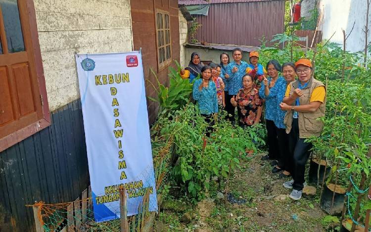 Pemerintah Kelurahan Tumbang Talaken Tingkatkan Ketahanan Pangan Warganya Melalui Kebun Dasawisma