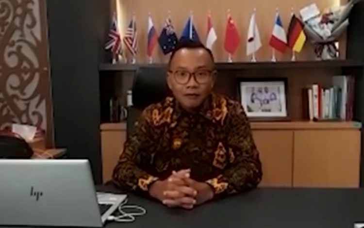 Kepala OJK: Layanan Keuangan Masih Belum Diimbangi Pemahaman Terhadap Produk Jasa Keuangan