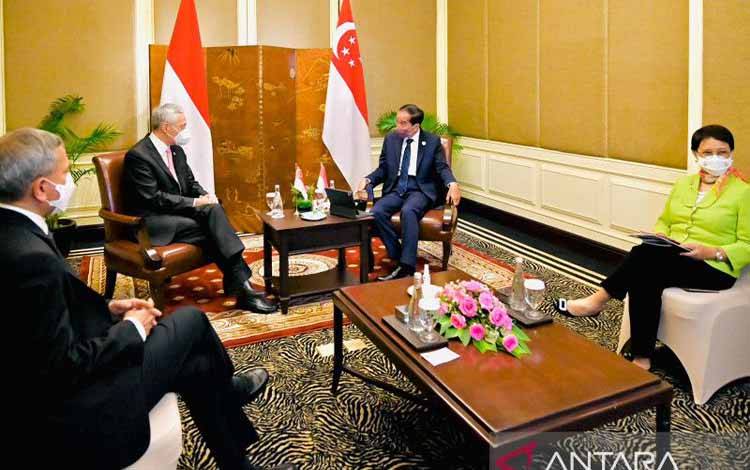 Presiden Jokowi Bertemu dengan PM Singapura Lee Hsien Loong