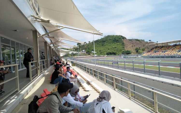 Hari Kedua WSBK Mandalika 2022 Penonton Hanya Sekitar 40 Persen