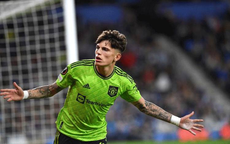Garnacho Bawa Manchester United Taklukkan Fulham