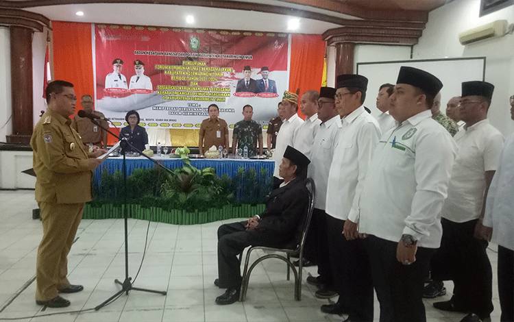 Bupati Kotim Kukuhkan Pengurus Forum Kerukunan Umat Beragama