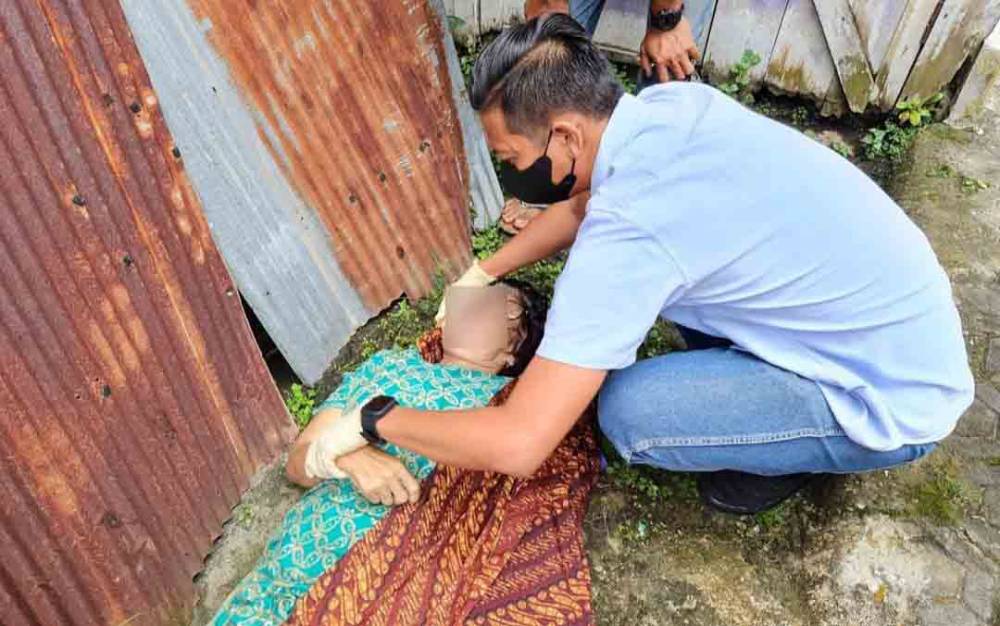 Wanita Paruh Baya Ditemukan Tewas di Muara Teweh