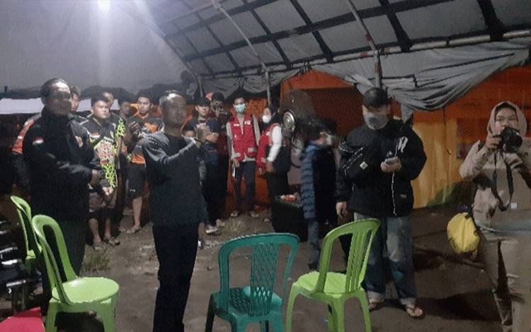 Wali Kota Palangka Raya Pantau Posko Pengungsian Korban Banjir