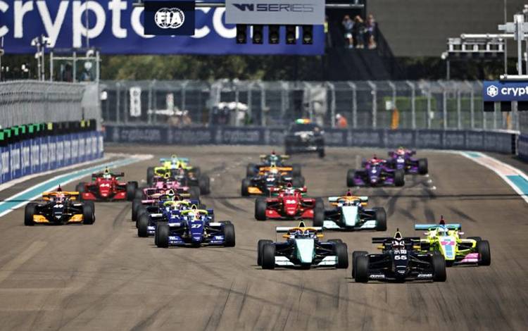 Formula 1 Luncurkan Kejuaraan Balap Khusus Putri F1 Academy