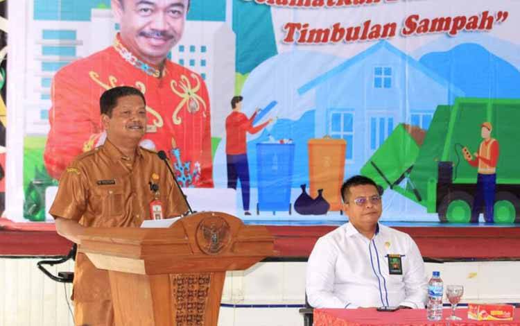 Sekda Buka Pelatihan Pengelolaan Sampah di Seruyan