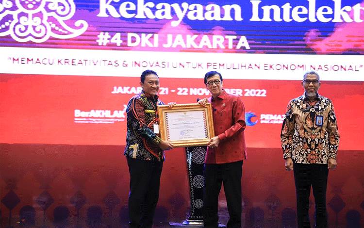 Provinsi Kalteng Terima Penghargaan Kreativitas dan Inovasi Kekayaan Intelektual