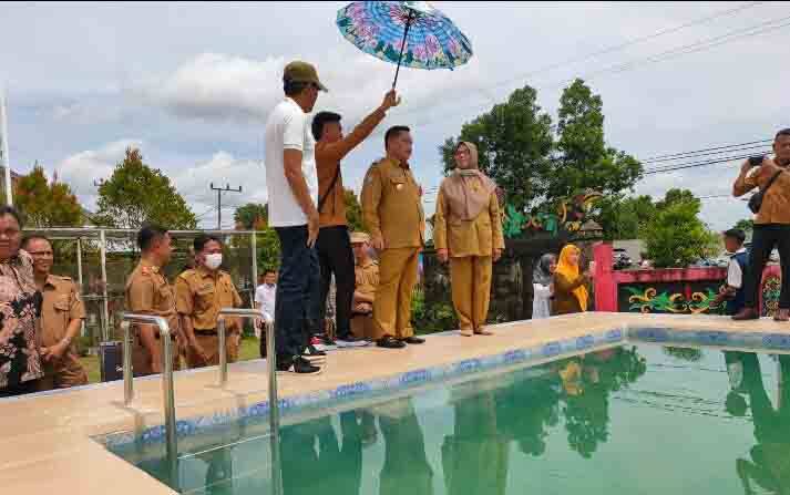 Peserta Didik SMPN 4 Sampit Difasilitasi Kolam Renang