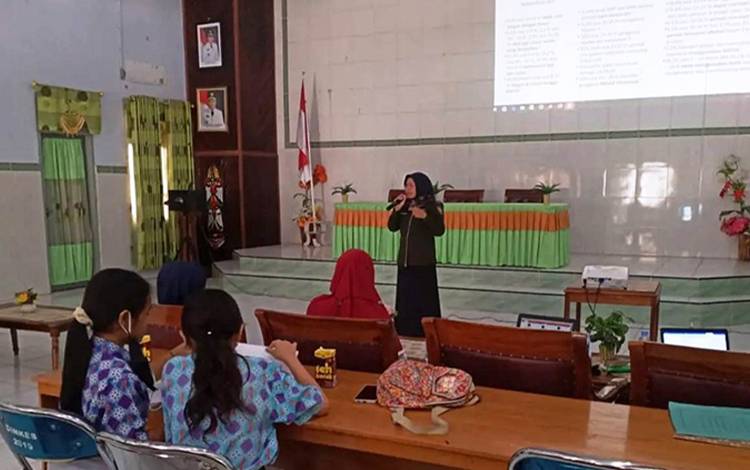 Dinkes Lamandau Bina Kader Kesehatan Remaja