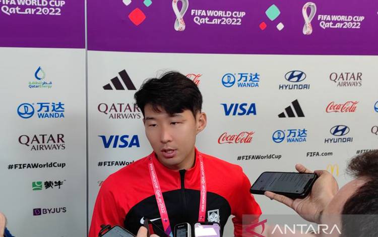 Son Tak Ingin Salahkan Hwang Ui-jo atas Peluang Terbuang Lawan Uruguay